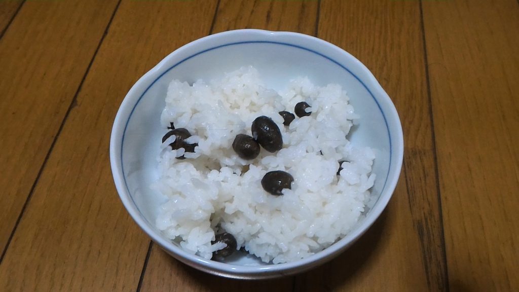 炊き立てのむかごご飯