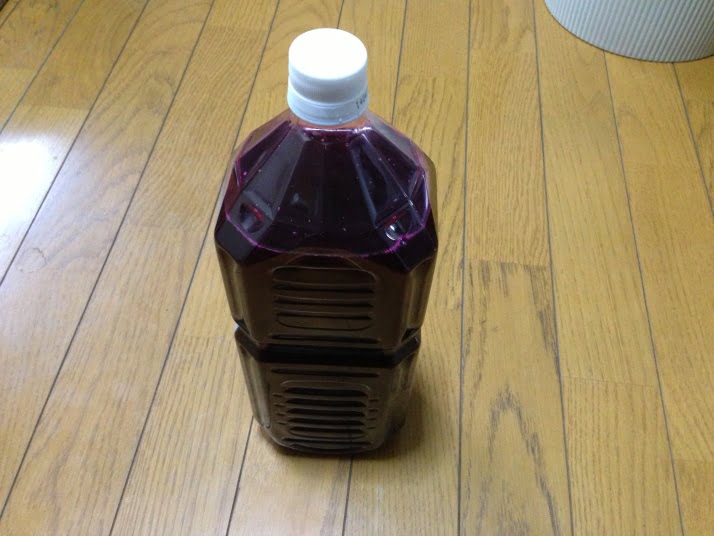 完成したしそ濃縮ジュース
